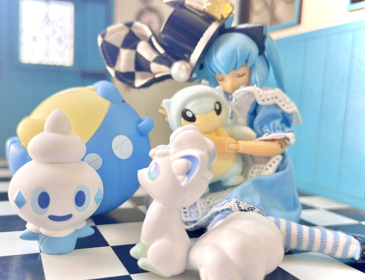 ありすさんは手持ちのポケモンたちと戯れているようだ。