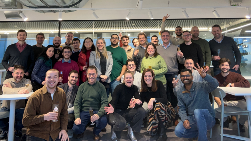 VYNCKE_NV's tweet image. ¡Nuestros Firemakers!🇪🇸
All smiles at our Mataró office, where Mediterranean sunshine meets industrial firepower. The Spanish Vyncke crew in their natural habitat, turning ideas into clean energy solutions💃💪

#Vyncke #CleanEnergyTechnology #Mataro #WeAreFiremakers