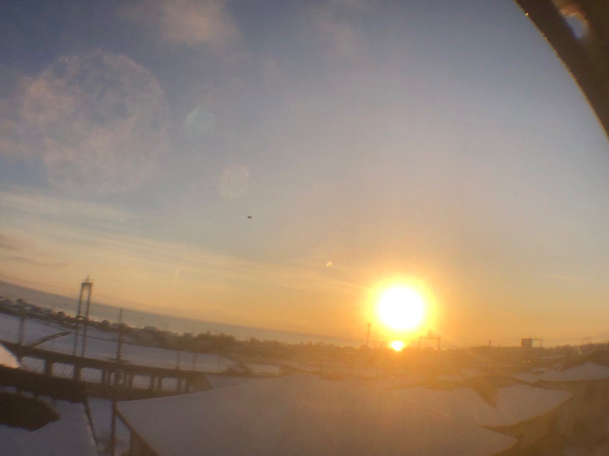 20260210.tue☀️648 #日の出  #waniderland #全ての人と全ての魂に #大阿闍梨 #びわ湖 #大津市 #Buongiorno #ToAllPeopleAndAllSouls #和邇空 #イマソラ #イマビワコ #EatBreakfastForEveryone #和邇 #琵琶湖 #空散歩 #sky #いまそら🙏皆がお腹いっぱい食べれるように💕チカコ姫(*˘︶˘*).♡