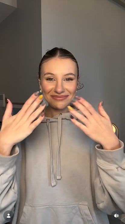 Sandy 🍿 tweet media