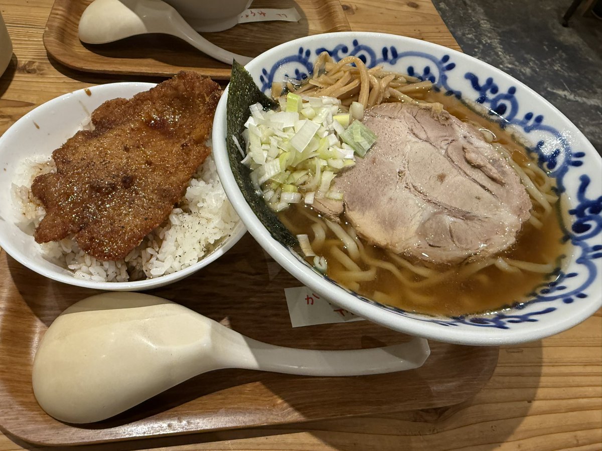 ラーメンソースカツ丼セット🍜