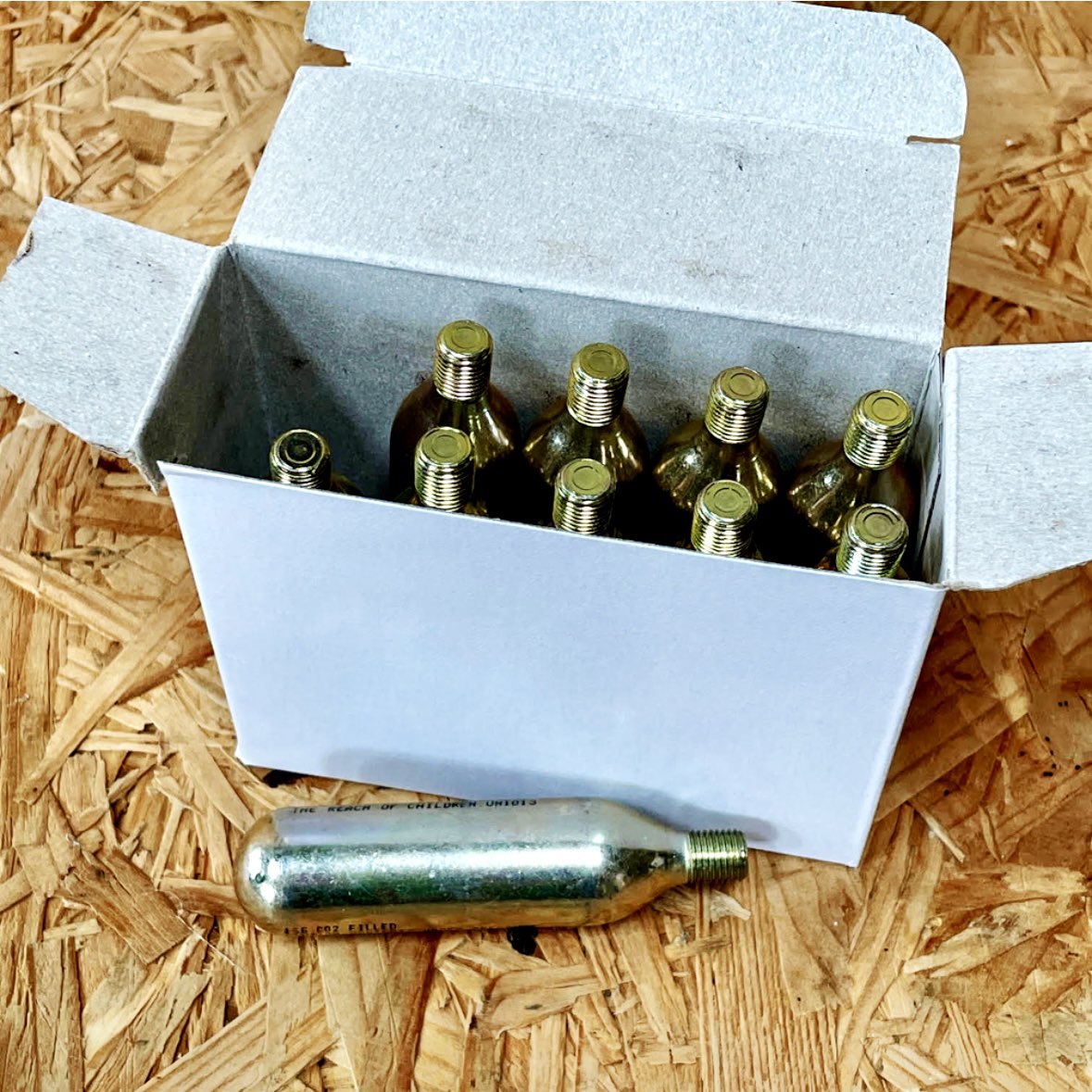 CO2 16g Threaded Cartridges Food Grade. £7.69 for a pack of 10 - brewbitz.com/products/co2-c…

#co2 #homebrew #gas