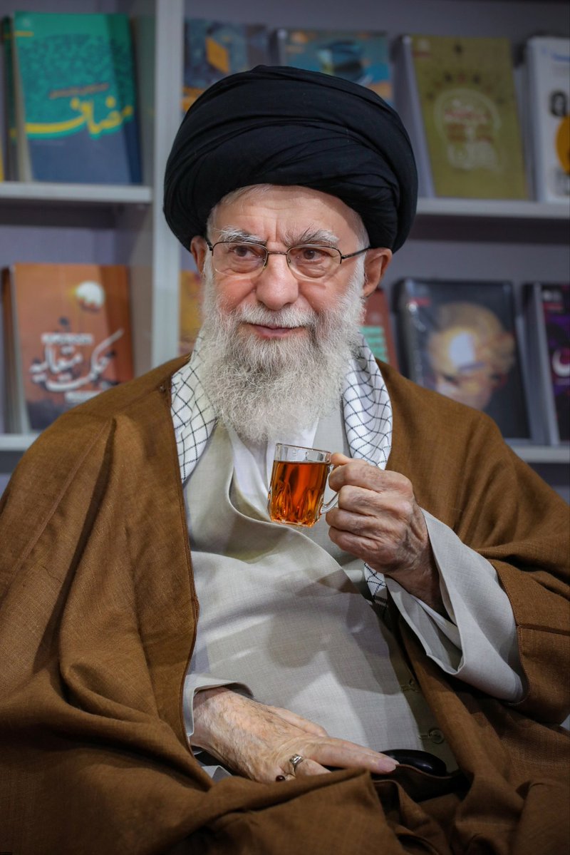 بعد راهپیمایی فقط چایی میچسبه :)