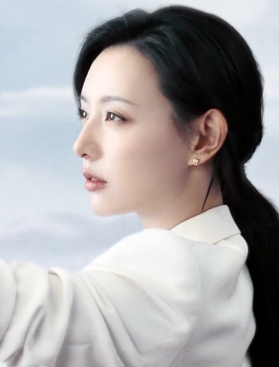 원래 예쁜사람이 잘생기기도 했다는 말
뭔소린지 몰랐는데 이거보고 바로 이해함....