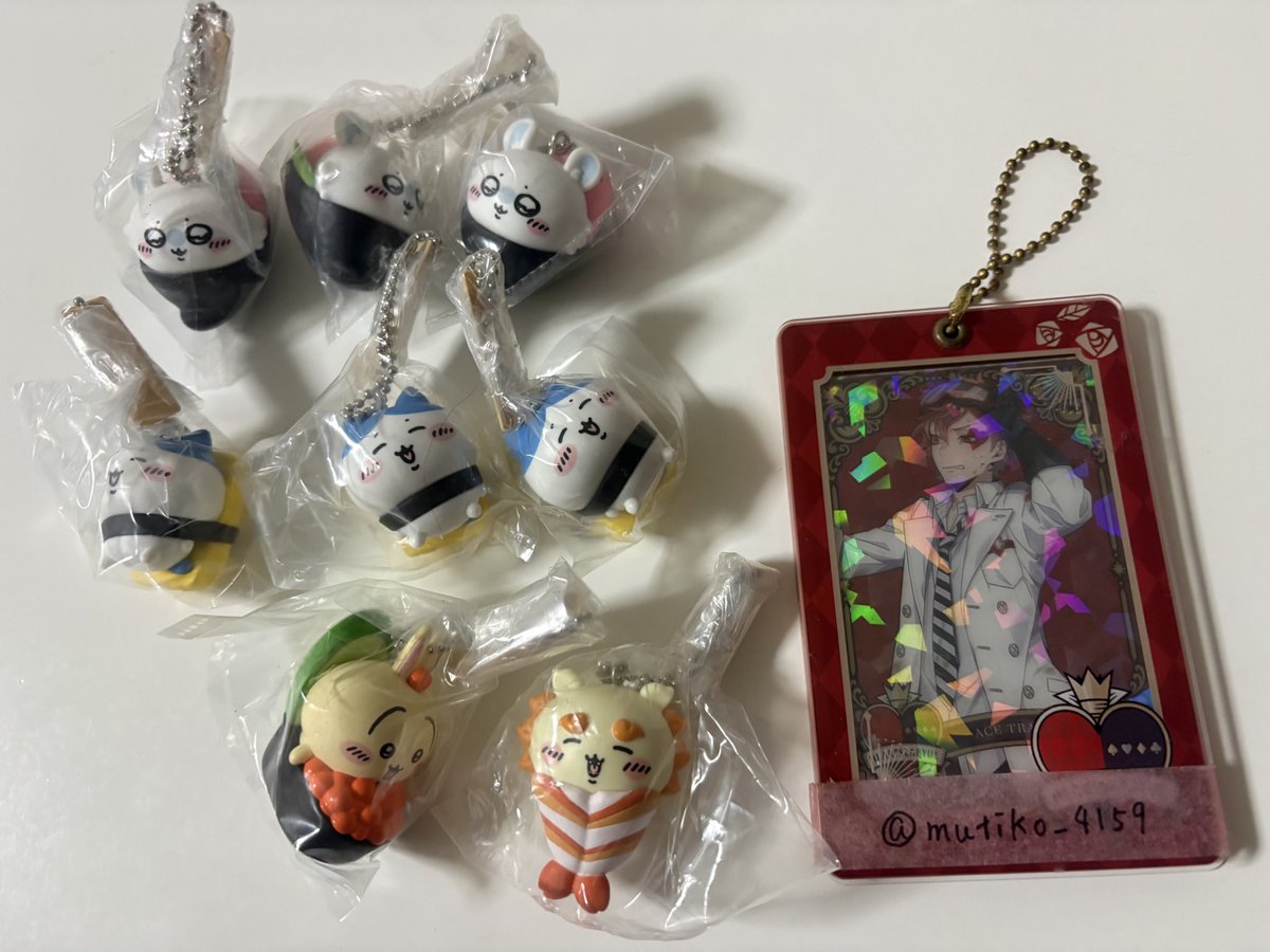 mutiko_4159's tweet photo. 交換　ロリポップチャーム　マスコットつきビスケット　ちいかわ寿司　フィギュア　手作りおやつチャーム　平成女児チョコ

譲　ハチワレ/うさぎ/モモンガ/ラッコ/古本屋

求　同種ちいかわ(1・4枚目のみくりまんじゅうも

郵送
ID付き画像提示
1、4枚目はラッコ、シーサー含むお取引のみ https://t.co/51FZtXF0Po