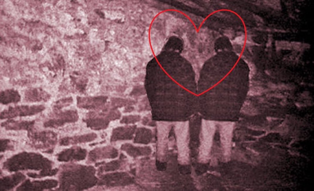 me &amp; babe on a date at the blair witch house <3