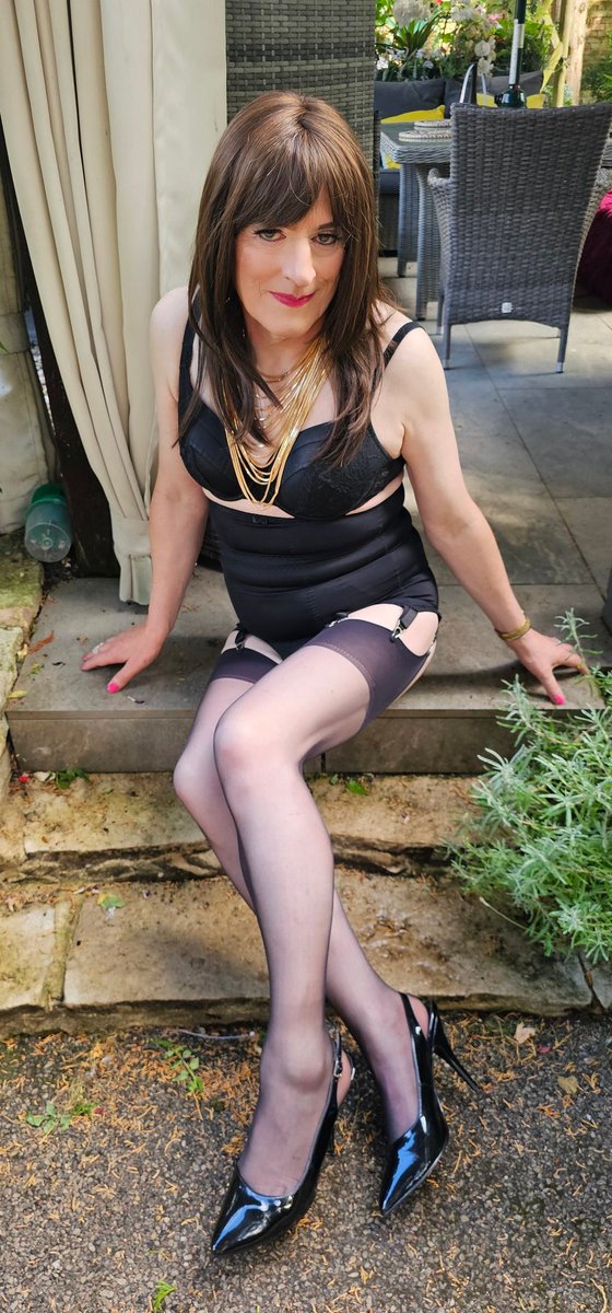 MelanieAng52697's tweet image. Feminized @chateaufemme 
🙂🙂🙂😇