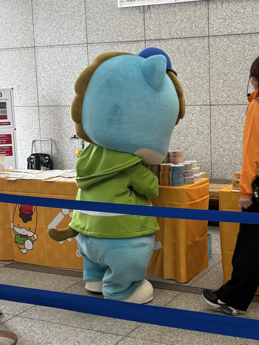 クラフトテープが気になるあおま💙 「これ、買う」 でも、そうだ…お