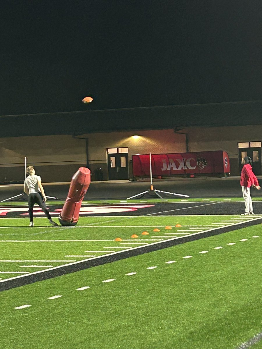 Coach Hendrix tweet media