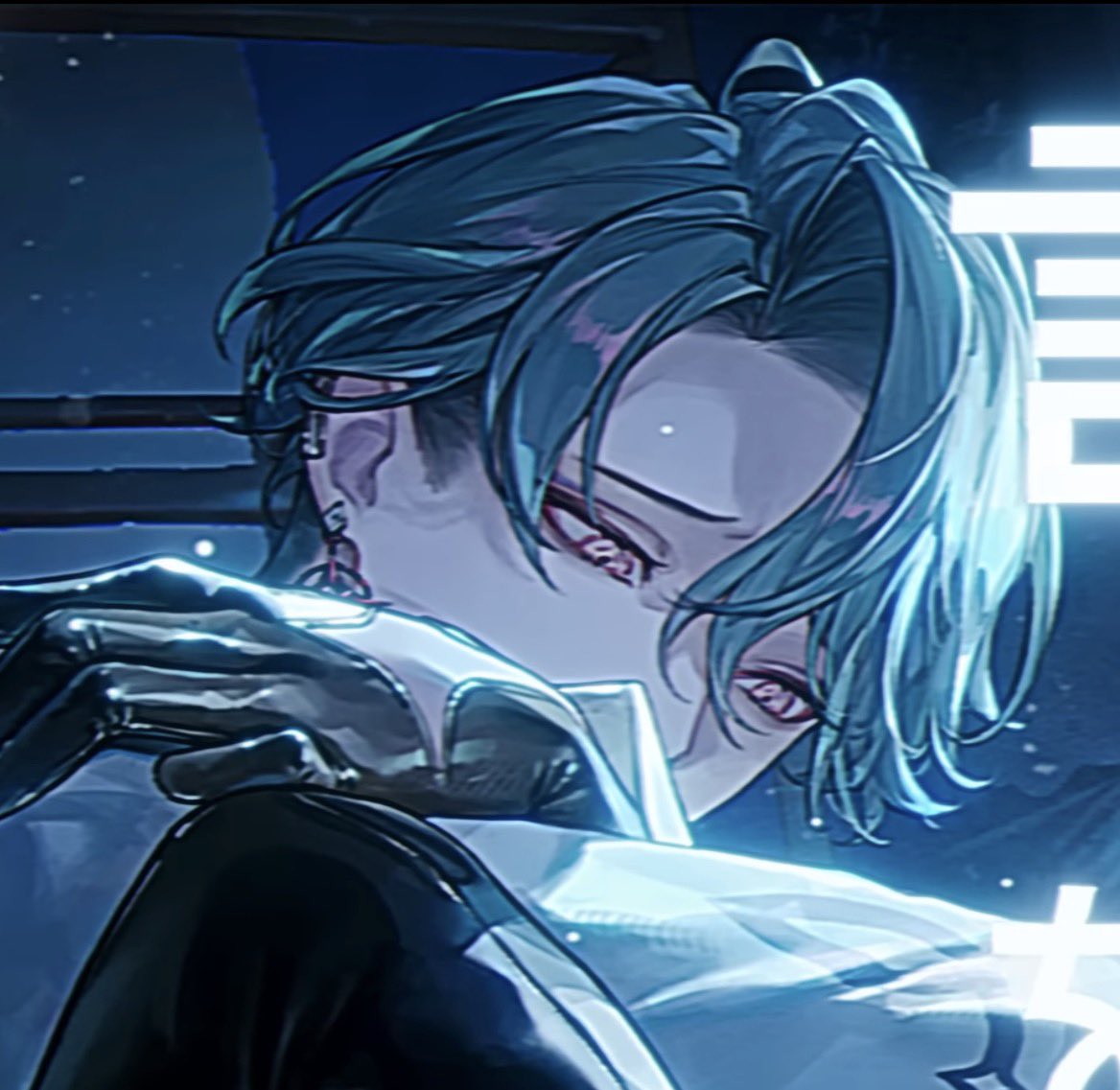 I look at this for hours.
I… feel in love.(bitter)