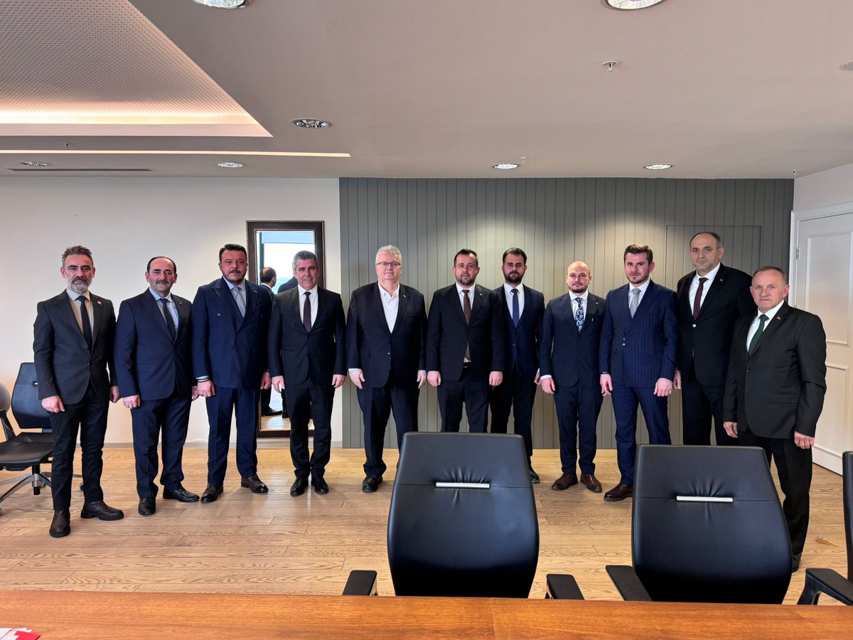 AnkaraSağlıkBakanlığı 
SağlıkBakanYardımcımız SnYasinErkoçuziyaret edıpilçemizdesağlık alanındakıihtiyacları devamedençalışmalar üzerindeistişarelerde bulunduk
SnBakanyardımcımıza Nazikmisafirperverlığ içinteşekürederim
<a href="/abuyukgumus/">Ahmet Büyükgümüş</a> 
<a href="/haydaraliyildiz/">🇹🇷Haydar Ali YILDIZ</a> 
<a href="/alisevinc34/">Ali Sevinç 🇹🇷</a> 
<a href="/yunusercan39/">Av. Yunus Ercan DAĞTAŞ</a>