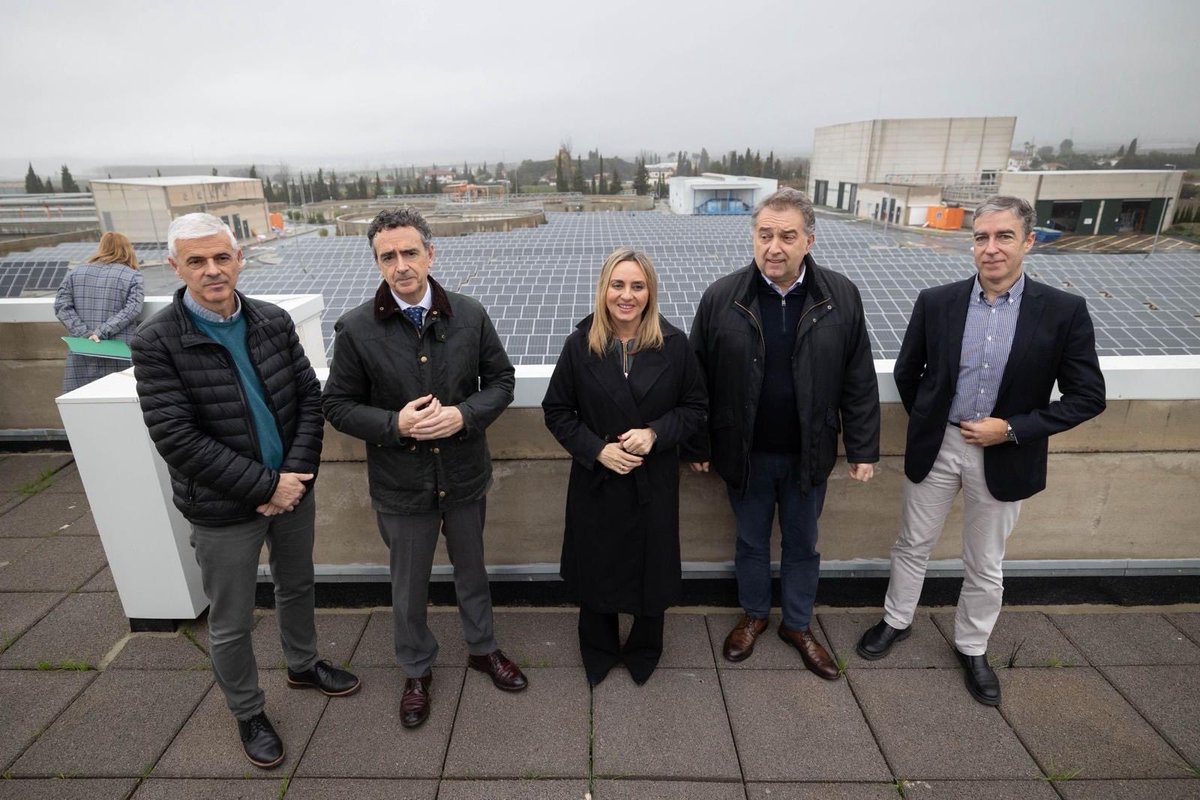 marifrangr's tweet photo. Adelantándonos al #DiaMundialDeLaEnergia reforzamos un servicio esencial: el agua 💧
Gracias al trabajo de @emasagra, #Granada garantiza el suministro y la depuración incluso ante apagones, con un sistema autosuficiente y respaldo energético.
Seguridad, resiliencia y tranquilidad para los granadinos, hoy y en el futuro.