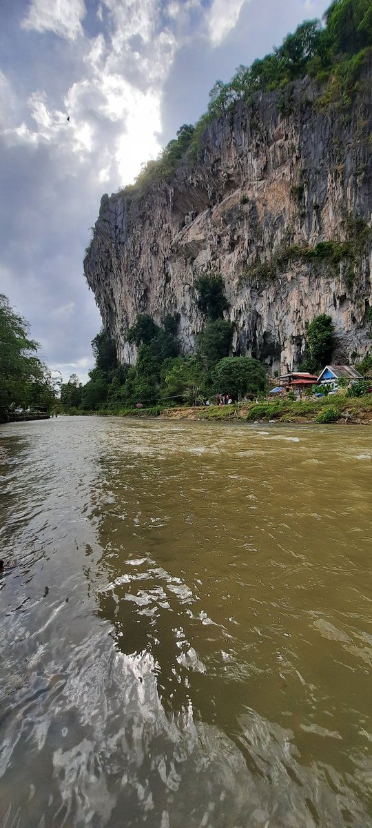 アハマド・ユスマニー tweet media