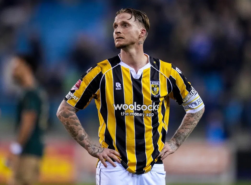 Unitedfans2023's tweet photo. Alexander Büttner is 37 today 🎂
Manchester United (2012-2014)
Alexander now plays for Vitesse which is the club United signed him from in 2012
#MUFC #Vitesse https://t.co/emCsArV3td