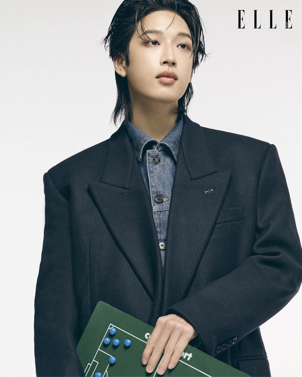 WhatNEXwears_'s tweet image. #NEXnattakit in #GIVENCHY Spring 2026 Collection for #ELLECrush #ELLECrushxBUS

@NxNattakit
#ELLEThailand 
#BUSbecauseofyouishine