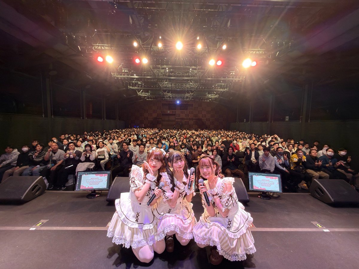 iidahikaroom's tweet image. #飯田ヒカル の𝒱𝒶𝓁ℯ𝓃𝓉𝒾𝓃ℯℛℴℴ𝓂♡‧₊˚
　夜の部ありがとうございました🍫
🍬•┈┈⋆┈┈┈⋆🎀⋆┈┈┈⋆┈┈•🍬

少し早めの𝒱𝒶𝓁ℯ𝓃𝓉𝒾𝓃ℯ、
甘く特別な1日になりました💕
素敵な時間をありがとうございました✨

🔽アーカイブはこちら！🔽
zan-live.com/ja/live/detail…

#ヒカROOM