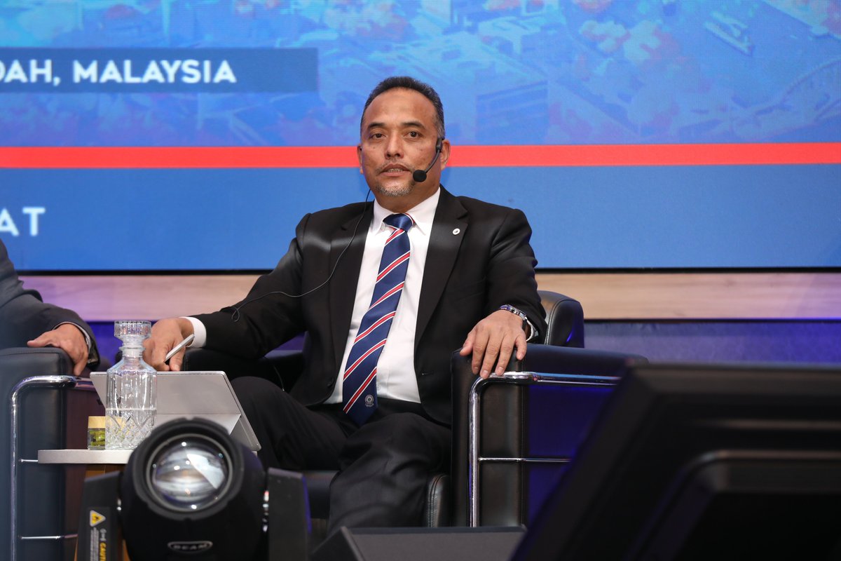 𝗠𝗢𝗜𝗕𝗙 𝟮𝟬𝟮𝟲 | 𝗧𝗥𝗨𝗦𝗧 𝗗𝗥𝗜𝗩𝗘𝗦 𝗚𝗟𝗢𝗕𝗔𝗟 𝗚𝗥𝗢𝗪𝗧𝗛

LANGKAWI, February 11, 2026 - Trust is no longer a soft value, it is a strategic asset driving global competitiveness, sustainability and inclusive growth, participants at the MARA OISCA International