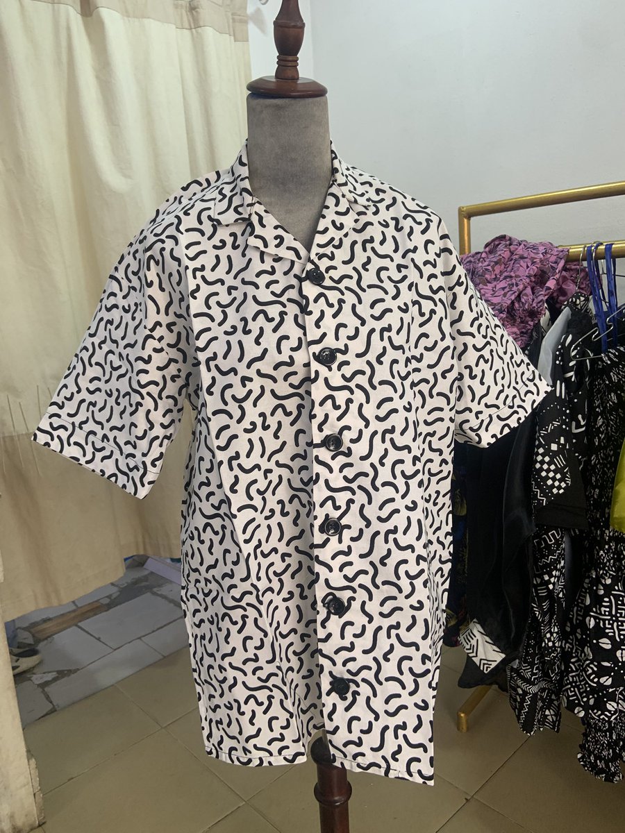 Eydne_'s tweet photo. Camp Collar Ankara Shirt

15000

S &amp; M

Lagos, Nigeria but Nationwide Delivery https://t.co/ADjQTwMjeb