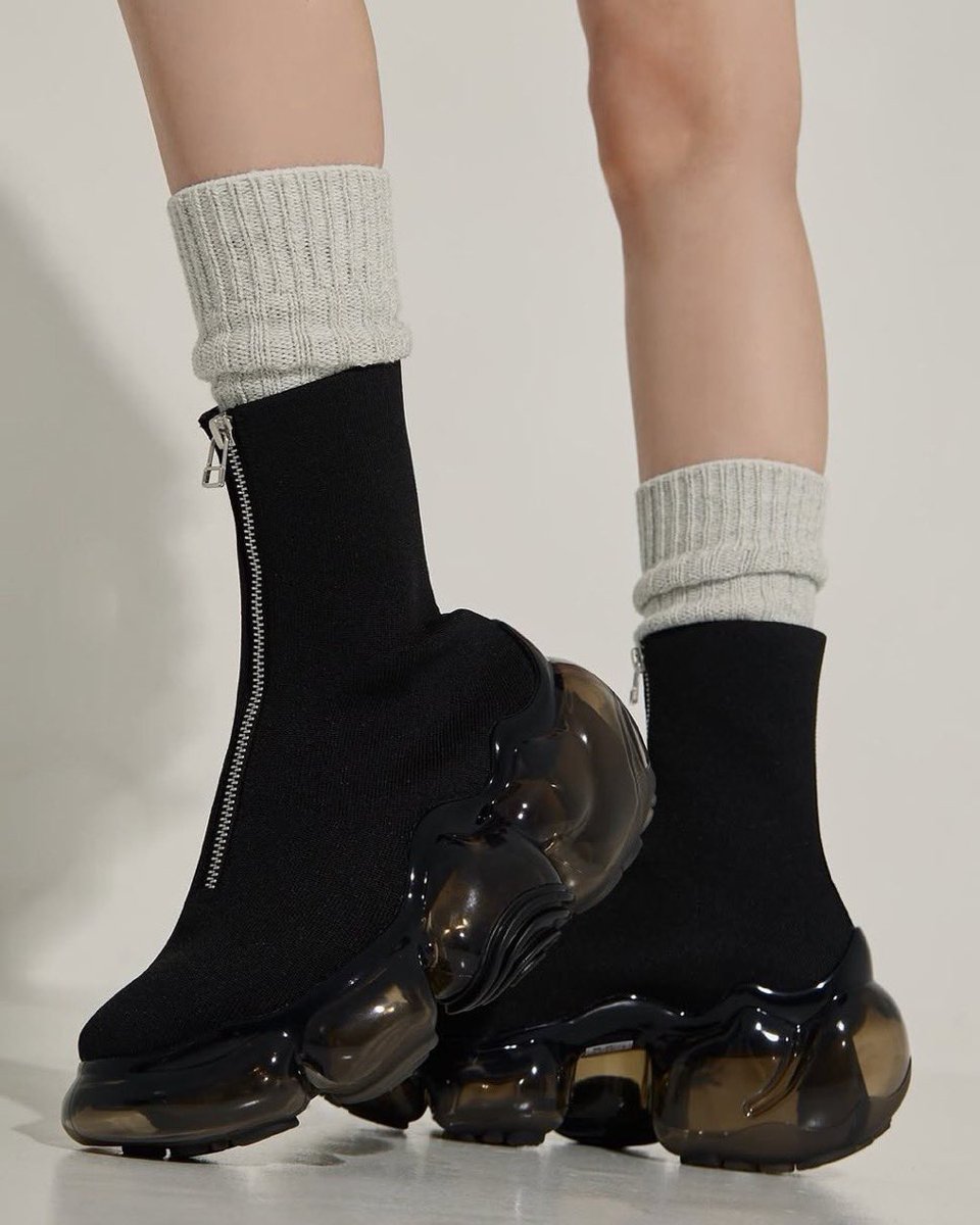 grounds x STUDIOUS 別注『ZIP MOOPIE BOOTS』が国内オンライン発売