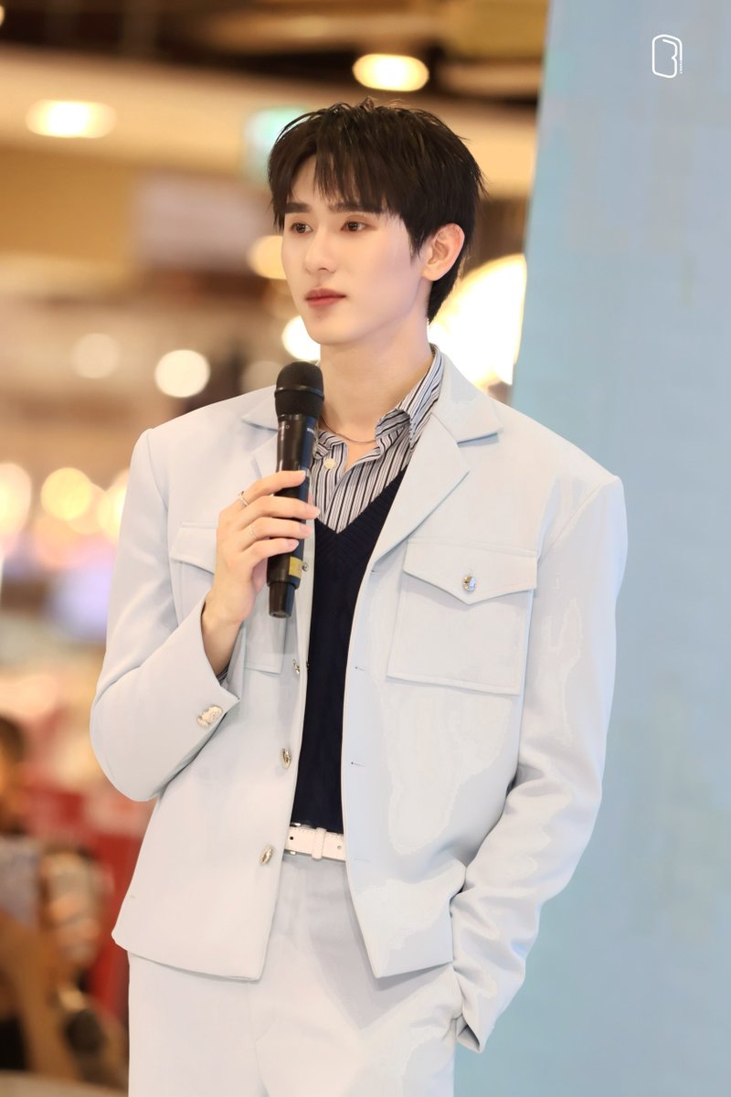 บางครั้งความหล่อก็มาในรูปแบบของกะสิบุ๊ค 🍅✨ 

BOOK MAFOX DESTINY CLINIC 
#DestinyclinicxBookTomafox