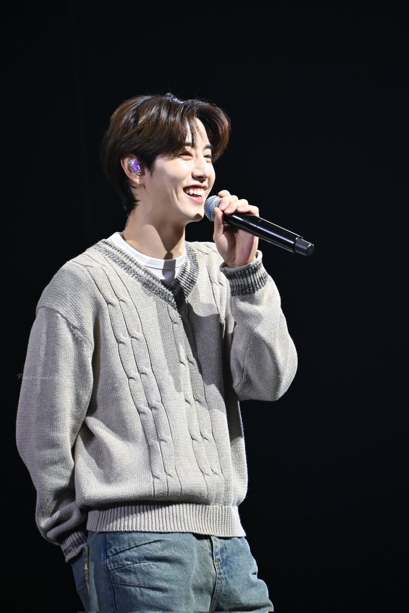 MT studio อัพคลิปเฉิงตู ดูแล้วคิดถึงเลย 🥹
เพิ่งเห็นว่าที่ไมค์มีชื่อ MARK ด้วย 

#MarkTuan
#Marktuantheshapeofyou_Chengdu