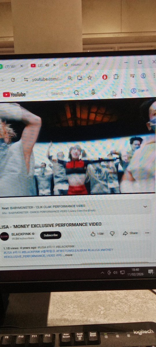 dwireul's tweet image. Lisa - Money