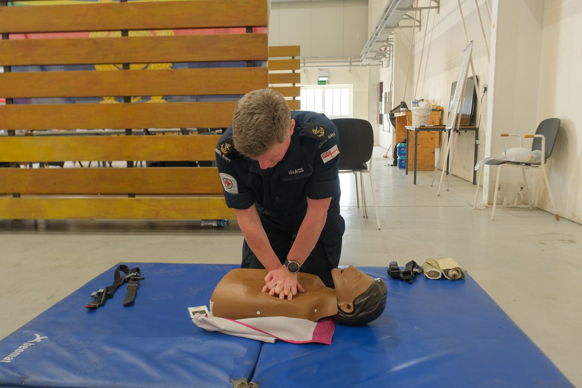 UKMCCMiddleEast's tweet photo. Staying alive! ❤️‍🩹

First Aid and being able to deliver life-saving CPR is a vital skill for all, not just @RoyalNavy personnel deployed. 

🔗Find out more about CPR &amp; First Aid steps: https://t.co/tPMIB2wwqt

@TheBHF 
@NHSuk 
@stjohnambulance
#OpKipion
#FirstAidFriday https://t.co/mYBtTjXjKc