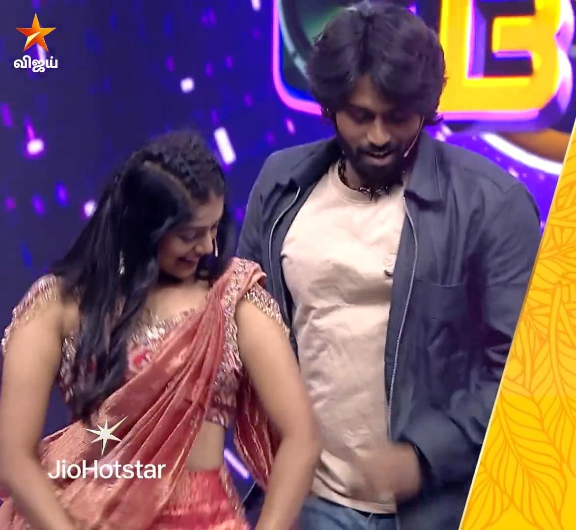 sambavamiruku's tweet photo. Aww 😍 semmaiya Iruku 🙈😘 

Peedaiya thavara yaru kooda iruthalum nalla irukan happy ah irukan manusan 🥹❤️ ivaga koodaiye iru Thalaiva 🔥 #Kamrudin #Kamruviya #BiggBossTamil9 https://t.co/eq1DdXE4dF