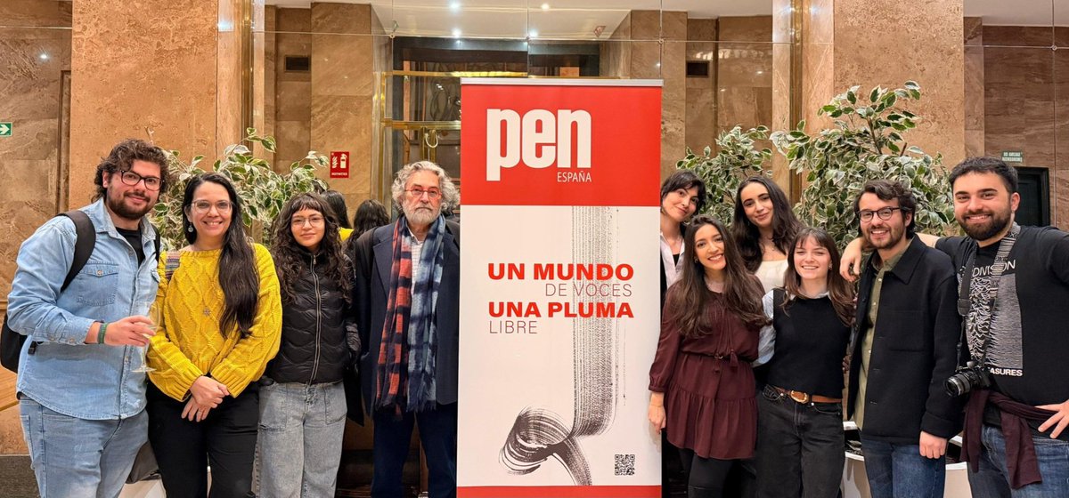 ARubioCampana's tweet photo. @EspanaPen
"Un mundo de voces. Una pluma libre".
El Máster de Periodismo Investigación de la URJC/El Confidencial @masterelconfi    colabora con PEN España.
Y disfrutamos, escuchamos y aprendimos de maestr@s como Marta Bonet, @JuanDiegoBotto , @olgarodriguezfr y @martin_caparros https://t.co/aqO8NVorEc