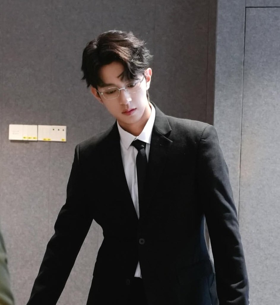 juu 🎭 tweet media