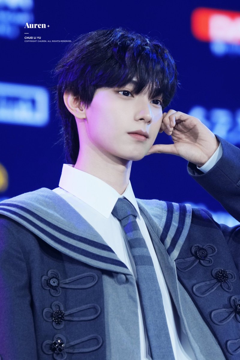 auren0102's tweet image. 260211 디어워즈 
오늘 립우 너무 예뻐🐰🩷
#최립우 #CHUEILIYU #崔立于