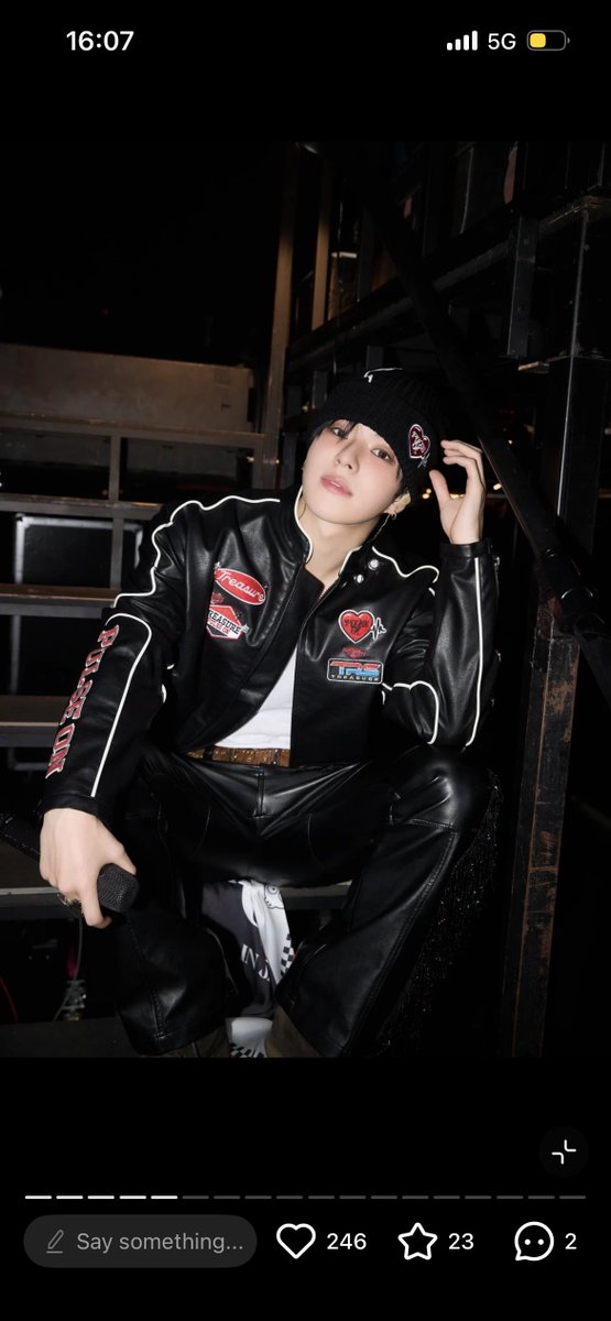 ผ้าดีอ่ะ ที่เป็นหนังก่ดี แอบสไตล์jikjin 555555

ราคาตามภาพใครจะรับ dmมานะคะ อยู่ในนี้ถึง 4โมงไทยค่า