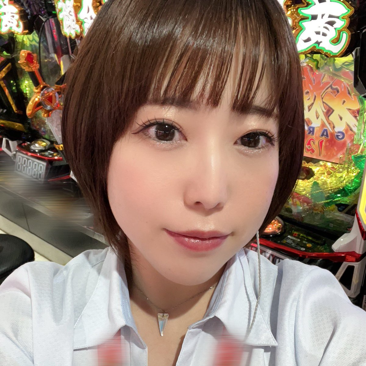 sasakipachislot's tweet photo. ←ワシ　　　　　　お姉ちゃん→

ちな性格はギャンブラー以外完全真逆なんだけど似てるかこれ⁉️ https://t.co/9V5HomJ3yk