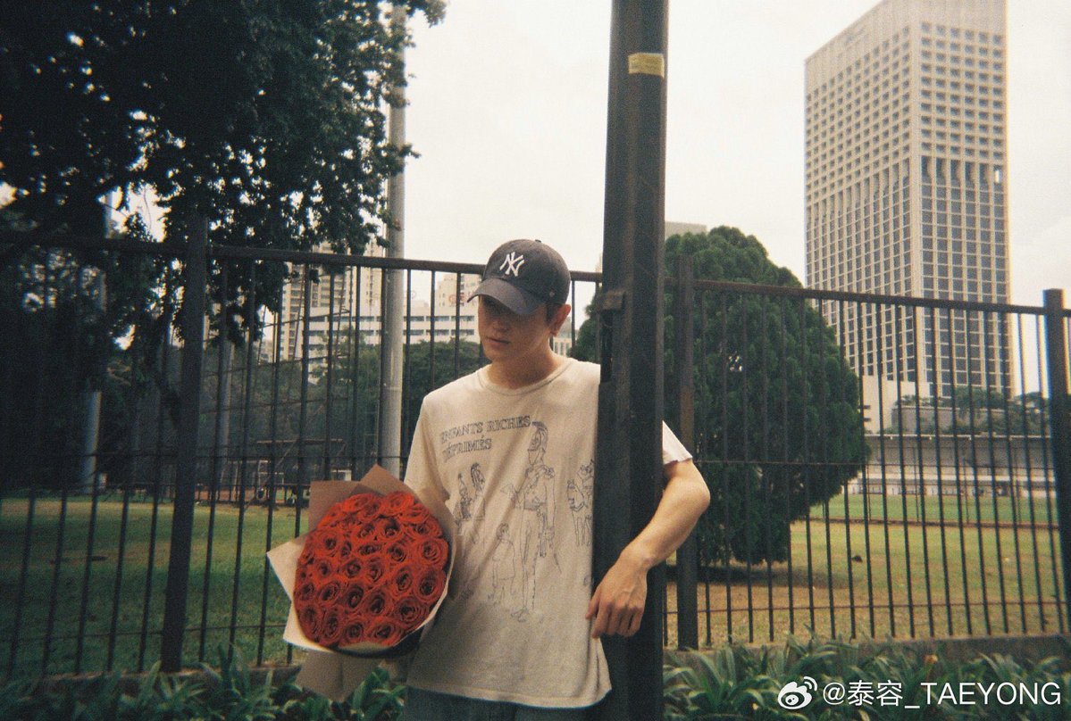 คือแฟนนี่มาก เซทบาเลนไทนคือชีลงไม่จบสักที 555555 รุปเยอะ ลงเรื่อยๆเว่อ คนหล่อเอ้ย