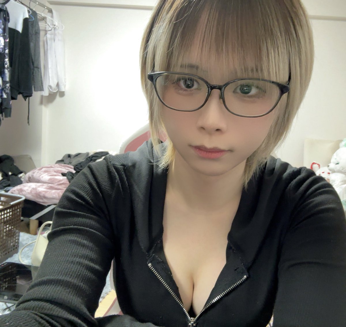 最近ちょっと裸眼自撮りにハマりつつある
べ、別に経費削減とかそんなんじゃないんだからね…っ！
#男の娘