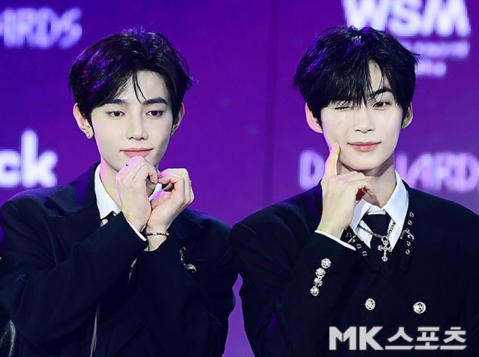 haobinsplanet's tweet image. last red carpet appearance together 🥹