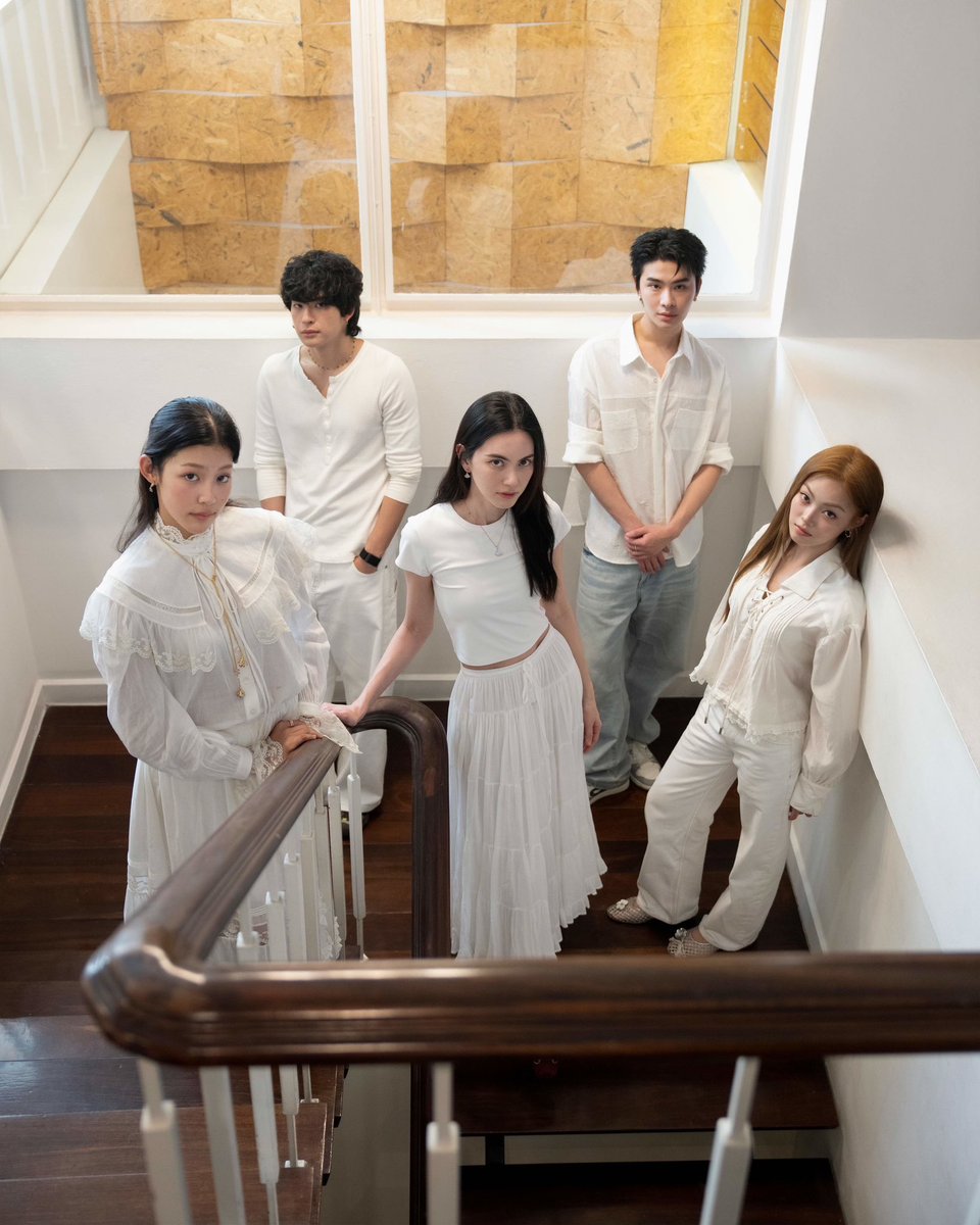 ใครคือทายาทคนต่อไป?
เตรียมพบกับความสยองครั้งใหม่
ไปกับ ‘INHERIT’ (Working Title) ปลายปีนี้
​
เปิดกล้องอย่างเป็นทางการแล้ว สำหรับ ‘INHERIT’ ( Working Title)  ภาพยนตร์ดัดแปลงจากบทประพันธ์สุดคลาสสิก ‘ทายาทอสูร’  จากความร่วมมือของ GDH และ TOFU FILMS รับหน้าที่โปรดิวซ์และกำกับโดย