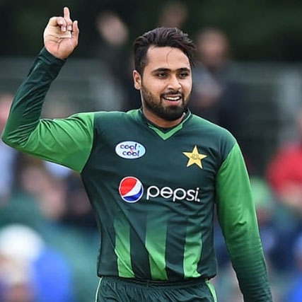 KtkHas51's tweet photo. 🚨 BREAKING:
Faheem Ashraf SOLD to Islamabad for PKR 8.5 Crore 💰🔥
Big move at the PSL Auction! #HBLPSL #NewEra https://t.co/XC2M2V1PIa