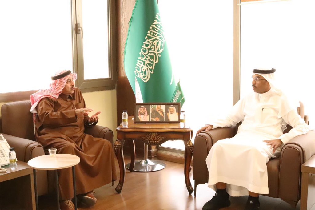 كليات الأولى tweet media