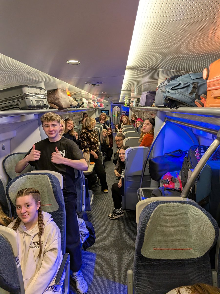 iRoyal_Creative's tweet photo. It's an early start for us but we're on the train and ready for London! https://t.co/kLrgiZONwj