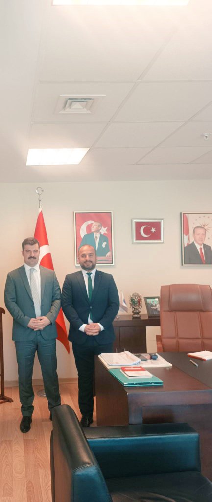 asdepder's tweet photo. 📍 Aile ve Sosyal Hizmetler Bakanlığı’na Ziyaret
Dernek Başkanımız Haluk DEMİRTOSUN , Personel Genel Müdür Yardımcımız Sayın Tarık TANGUROĞLU’nu makamında ziyaret ederek kapsamlı ve yapıcı bir görüşme gerçekleştirmiştir.
Gerçekleştirilen görüşmede;
🔹 ASDEP personelinin 4/B sözleşmeli statüye geçiş sürecine dair meslektaşlarımızın talep ve değerlendirmeleri,
🔹 ASDU personelinin özlük haklarının iyileştirilmesine yönelik beklenti ve önerileri ayrıntılı şekilde paylaşılmıştır.
Sayın Genel Müdür Yardımcımıza nazik ev sahipliği ve kıymetli vakitleri için teşekkür ediyor, çalışmalarında üstün başarılar diliyoruz.
#AileYılı #ASDEP #ASDU #ASDEPDER