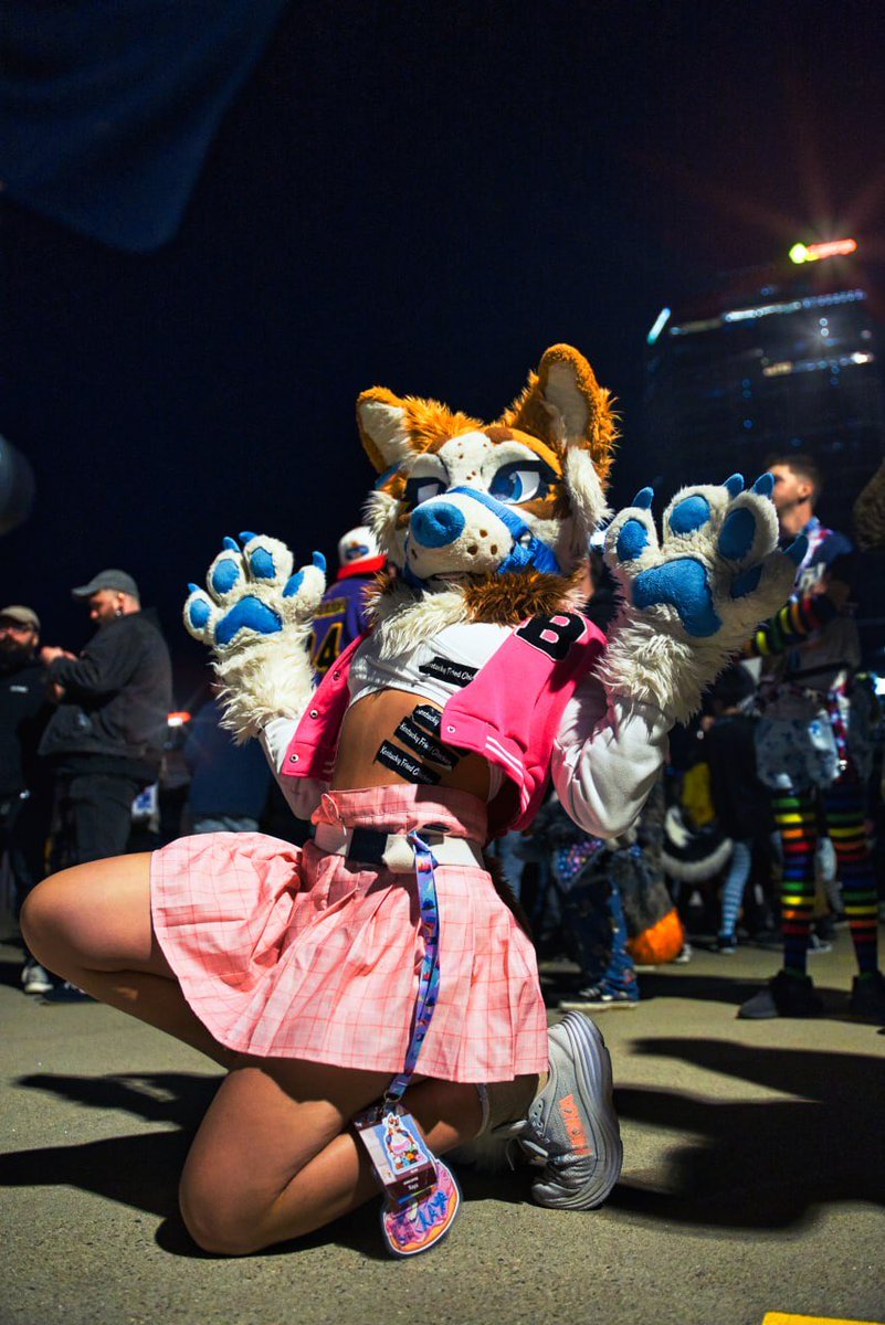 Raya 🧡 tweet media