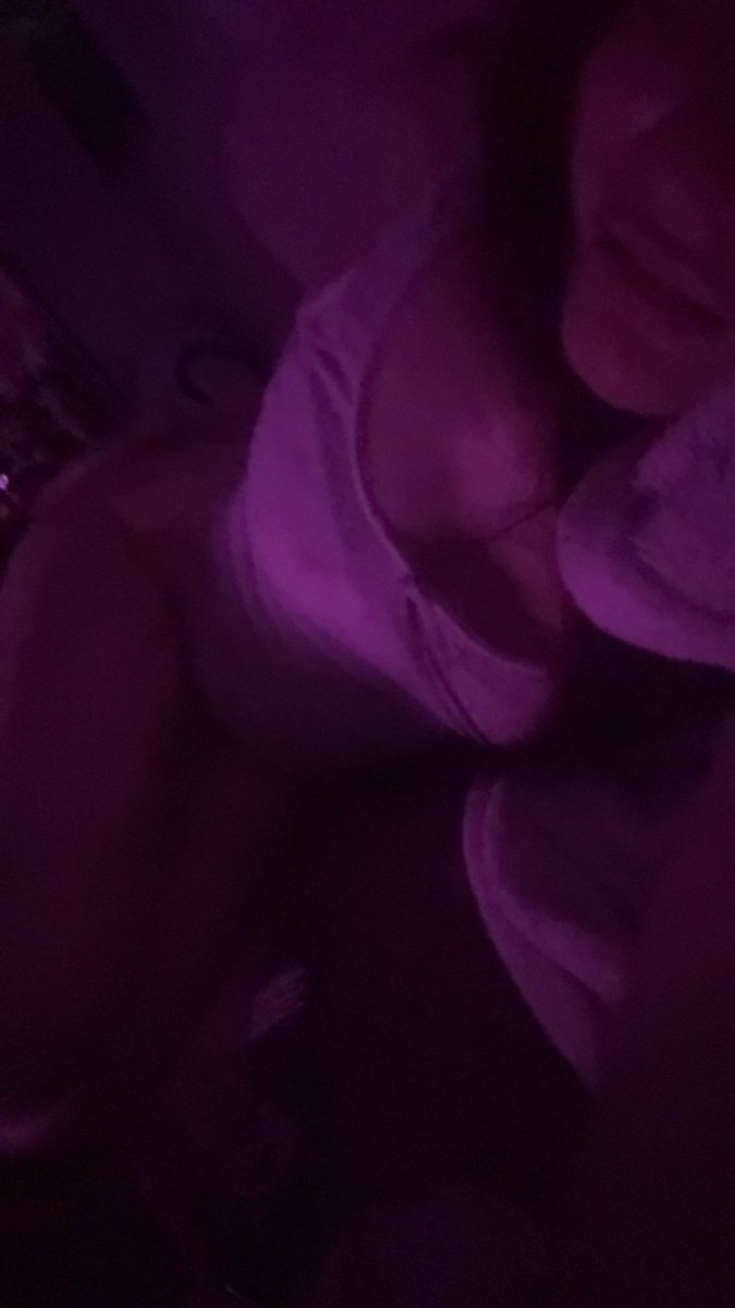 pidgemommy's tweet photo. DM me for my menu <33 
just made a new video last night n i want you to cum to it🤭

#sub #domme #bdsm #submissive #leakedVideoViral #cnc #sellingrn https://t.co/UdX2GAsf2z
