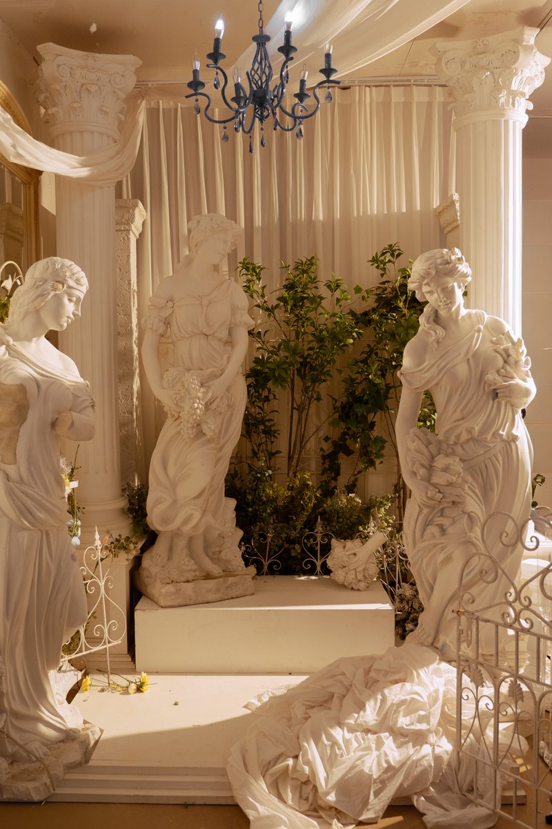 오로지라운지 tweet media