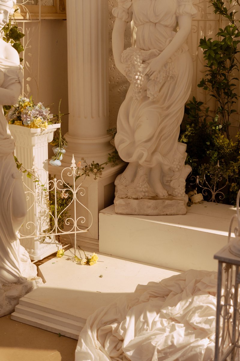 오로지라운지 tweet media