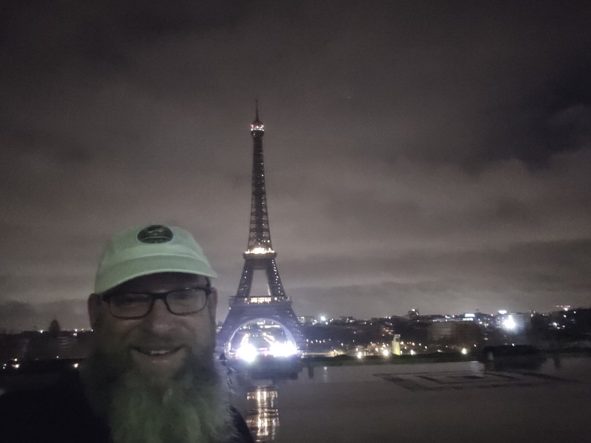 maliknir's tweet photo. crazy people are fun people, @LifeAtNutanix @nutanix #GTS26 5K fun run in rainy Paris was great! https://t.co/5xtioVOSQr