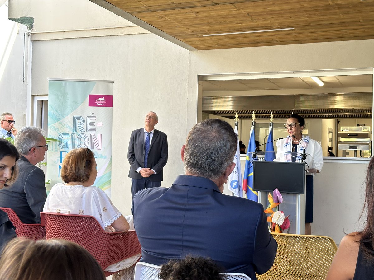 Académie de La Réunion tweet media