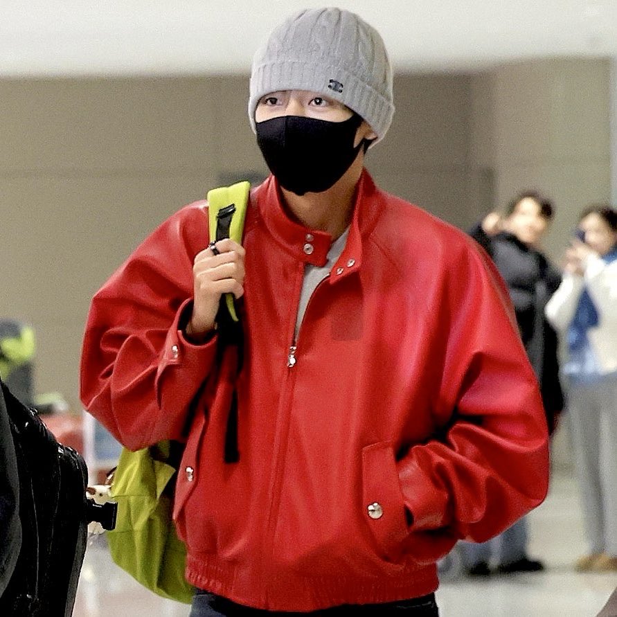 revesbleus's tweet photo. the harrington english faux leather blouson taehyung wore is from noice’s ss26 collection that hasn’t been officially showcased yet &amp; pre orders only opened today. as always, brands know exactly whose influence to trust when it comes to early impact https://t.co/RWyY8XRB2k