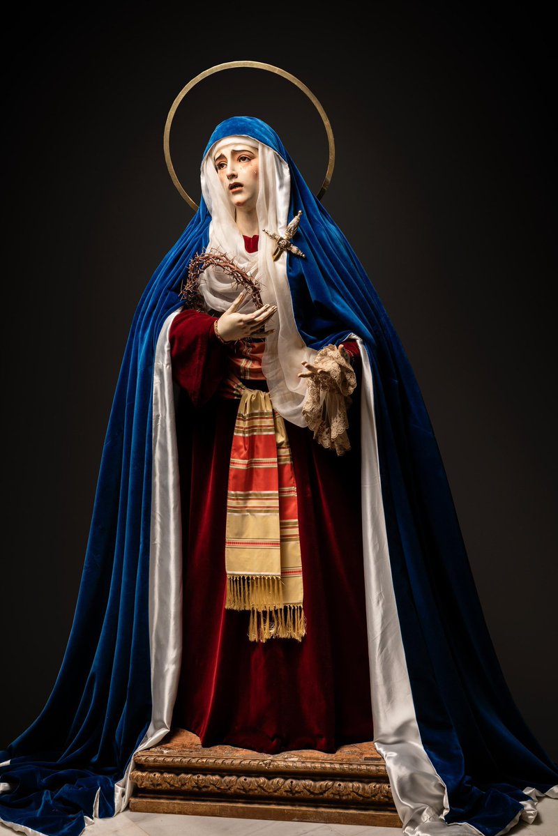 𝐍𝐮𝐞𝐬𝐭𝐫𝐚 𝐒𝐞𝐧̃𝐨𝐫𝐚 𝐝𝐞 𝐥𝐨𝐬 𝐃𝐨𝐥𝐨𝐫𝐞𝐬
Hebrea 2026
Sevilla
<a href="/hdaddesantacruz/">Hermandad de Santa Cruz</a> 

𝑀𝑎𝑑𝑟𝑒 𝑑𝑒 𝑙𝑜𝑠 𝐷𝑜𝑙𝑜𝑟𝑒𝑠, 𝑟𝑢𝑒𝑔𝑎 𝑝𝑜𝑟 𝑛𝑜𝑠𝑜𝑡𝑟𝑜𝑠.