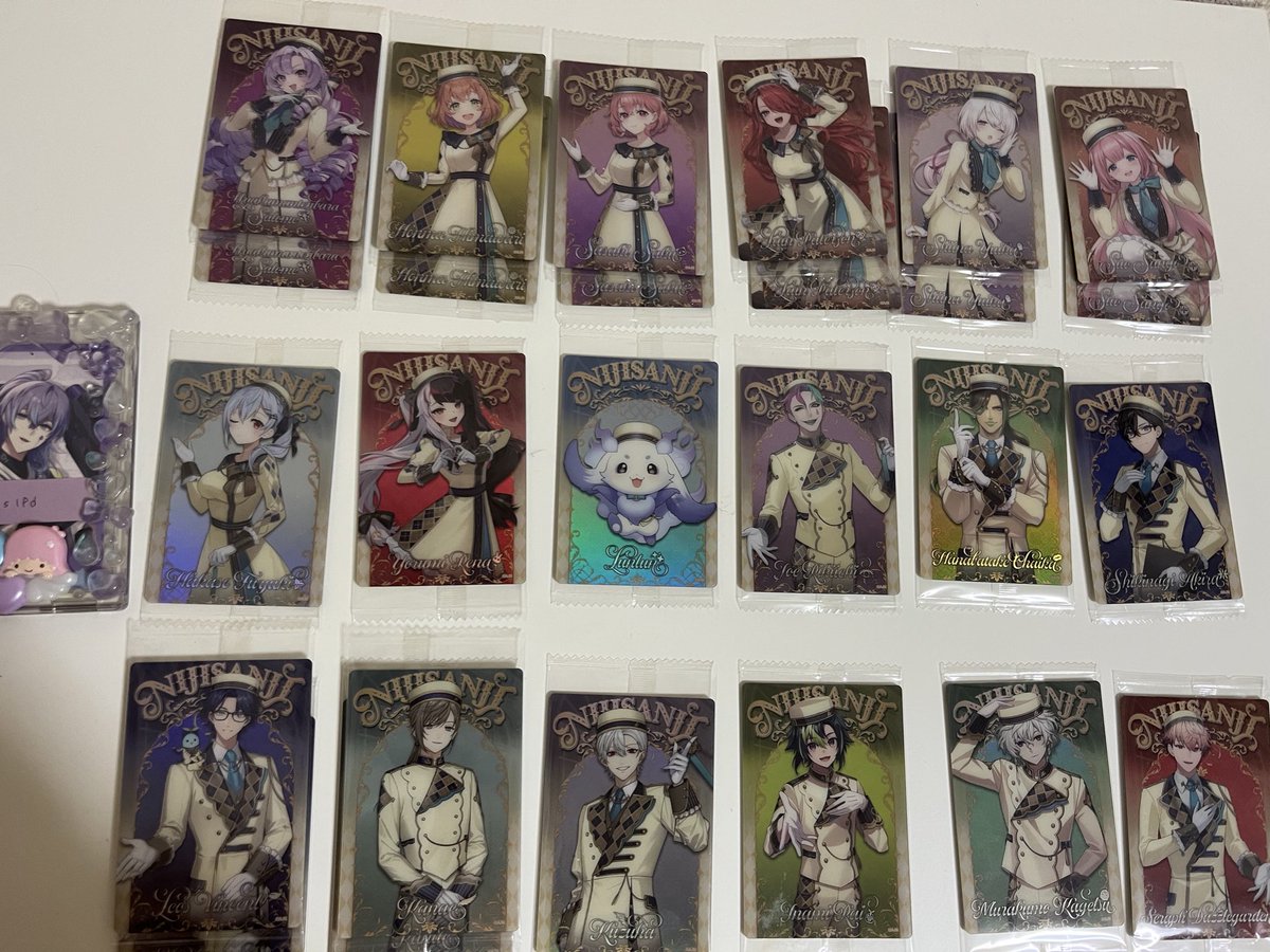 Xs1Pd's tweet photo. 【譲渡】 にじさんじ ウエハース 第1弾 

譲）画像のもの 

求）150円/1枚 ＋ 送料

郵送での交換のみです。 https://t.co/XbMBLjxYYT